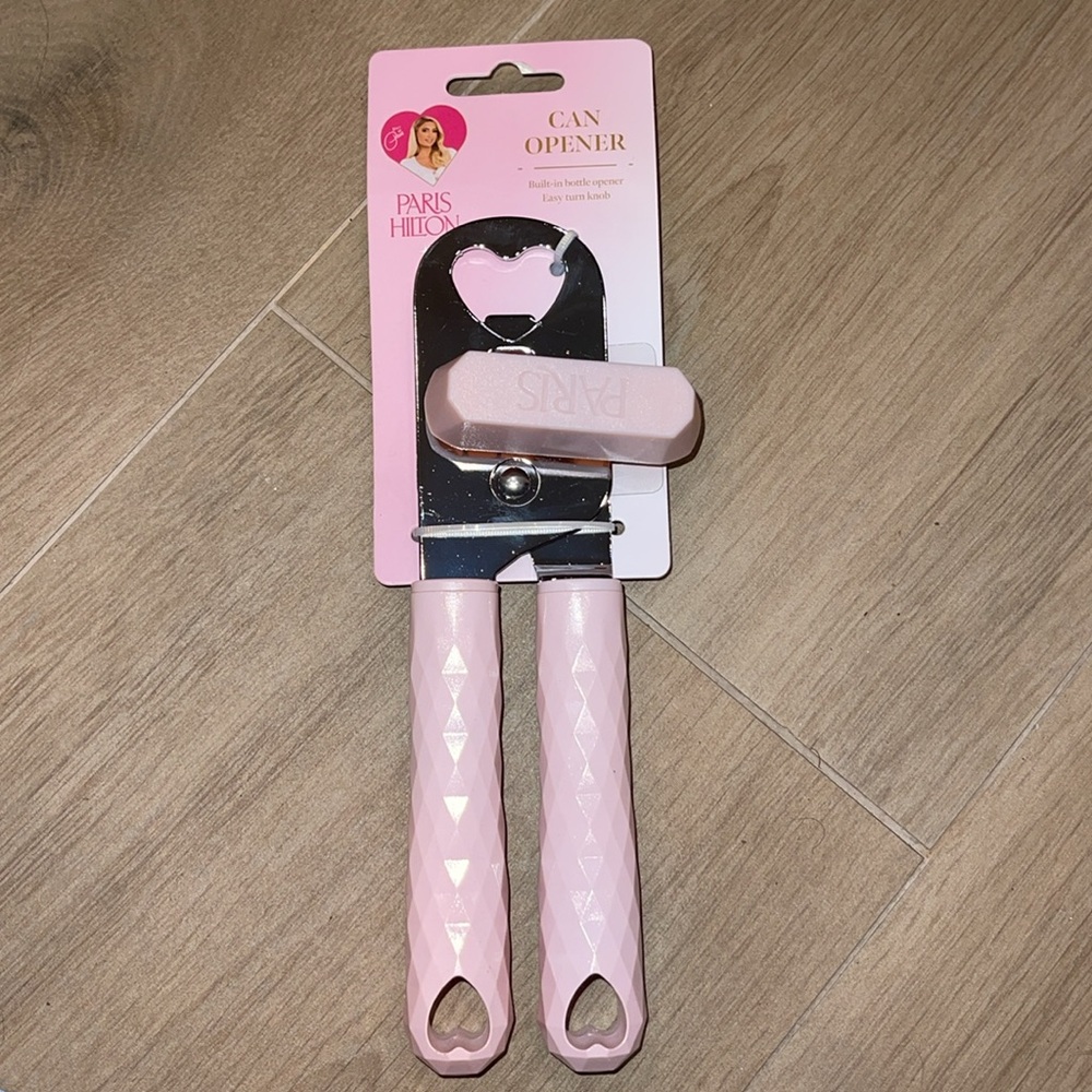 💕Paris Hilton Baby Pink Can Opener 💕